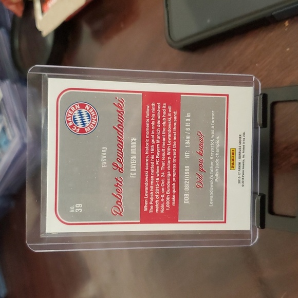 ROBERT LEWANDOWSKI 16-17 Donruss Soccer Gold Foil NO.39 F.C. Bayern Munich - Picture 4 of 6